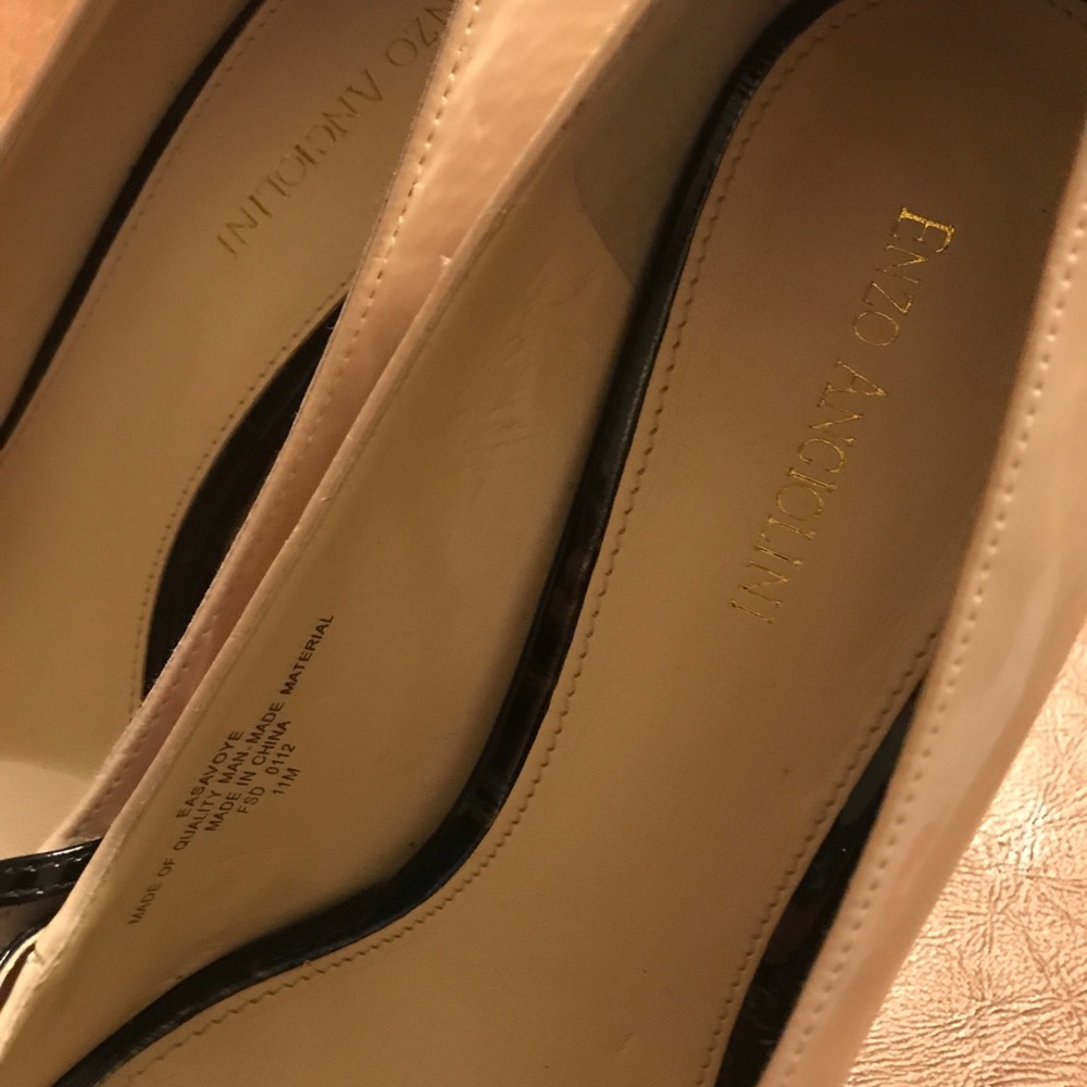 ENZO ANGIOLINI HEELS - Picture 4 of 5